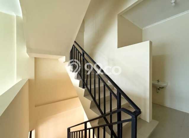 Ruko Bagus Dijual LB 300m2 Lokasi Strategis Jakarta Barat Area Cocok untuk Berbisnis Ruko Bagus Dijual LB 300m2 Lokasi Strategis Jakarta Barat Area Cocok untuk Berbisnis