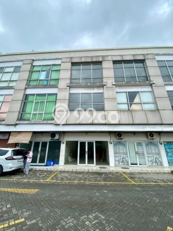 Ruko Dijual di Prime Area Jakarta Barat Luas 177m2 Ruko Dijual di Prime Area Jakarta Barat Luas 177m2