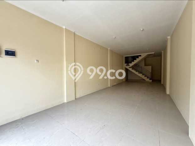 Unit Ruko Dijual di Jakarta Barat LT 100m2 & LB 300m2 Unit Ruko Dijual di Jakarta Barat LT 100m2 & LB 300m2