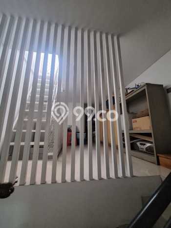 Rumah Elit LB 450m2 Siap Huni Desain Elegan di Sunrise Garden, Jakarta Barat Rumah Elit LB 450m2 Siap Huni Desain Elegan di Sunrise Garden, Jakarta Barat