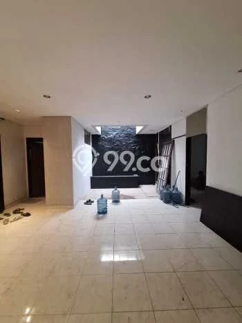 Sewa Rumah Murah di Sunrise Garden Jakarta Barat dengan 4 Kamar Tidur Sewa Rumah Murah di Sunrise Garden Jakarta Barat dengan 4 Kamar Tidur