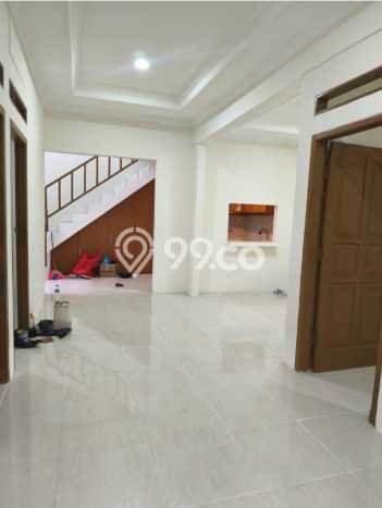 Rumah Luas Asri 4 KT Siap Pakai di harapan indah Bekasi Rumah Luas Asri 4 KT Siap Pakai di harapan indah Bekasi