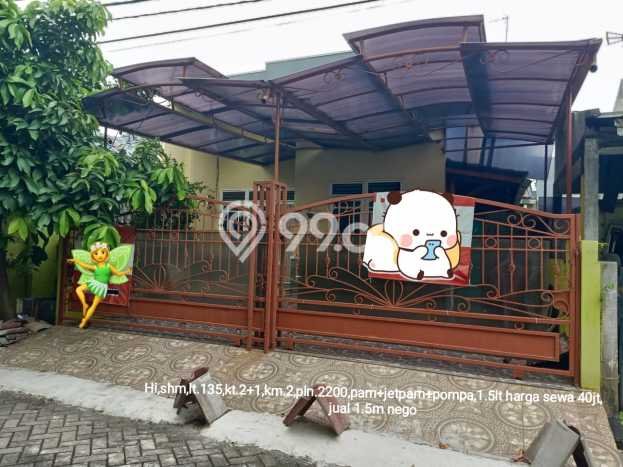 Rumah di Harapan Indah, Luas 135m², Bangunan 150m² Rumah di Harapan Indah, Luas 135m², Bangunan 150m²
