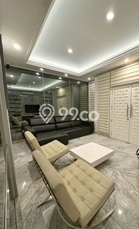 Rumah Mewah LB 240m2 Siap Huni Desain Elegan di Green Lake City, Jakarta Barat Rumah Mewah LB 240m2 Siap Huni Desain Elegan di Green Lake City, Jakarta Barat