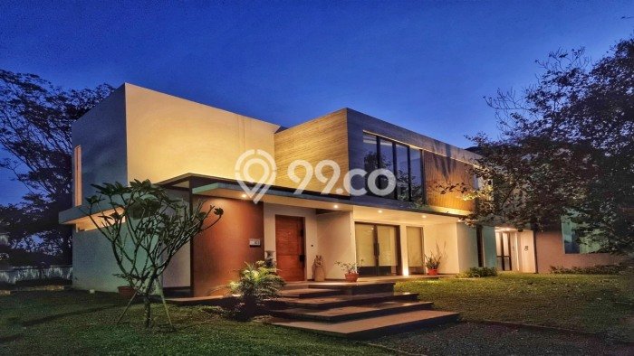 Ready to Use! Luxury House LT 340m2 Desain Elegan di BSD Ready to Use! Luxury House LT 340m2 Desain Elegan di BSD
