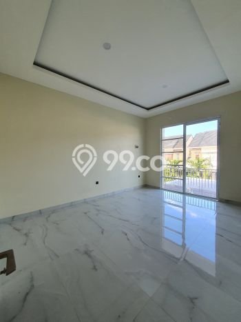 Ready to Use! Premium House LT 150m2 Desain Elegan di BSD Ready to Use! Premium House LT 150m2 Desain Elegan di BSD