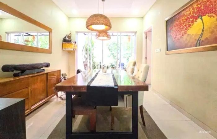 For Sale! Luxury House LT 160m2 Desain Elegan di Green Lake City For Sale! Luxury House LT 160m2 Desain Elegan di Green Lake City