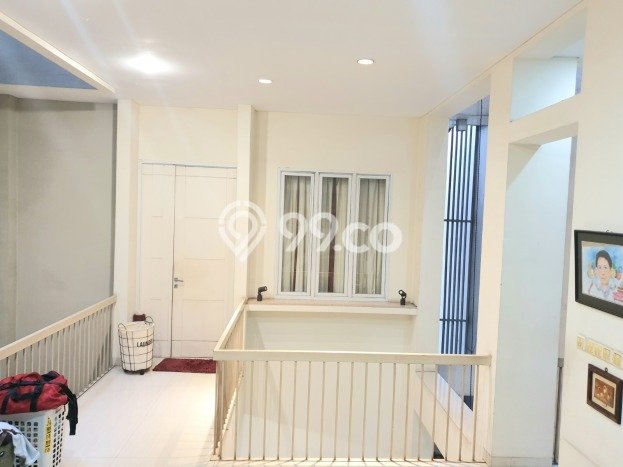 For Sale! Premium House LT 140m2 Desain Elegan di Puri Indah For Sale! Premium House LT 140m2 Desain Elegan di Puri Indah