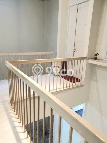 For Sale! Premium House LT 140m2 Desain Elegan di Puri Indah For Sale! Premium House LT 140m2 Desain Elegan di Puri Indah