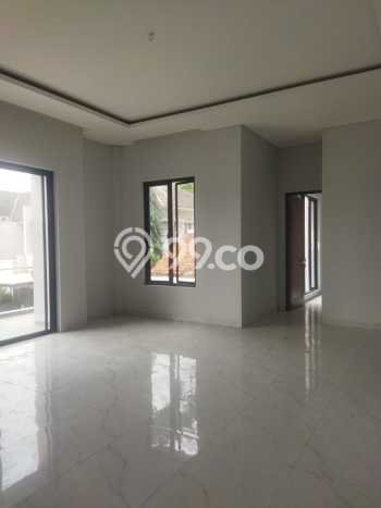Jual Rumah Luas Megah Dengan View Eksklusif di Pondok Labu, Jakarta Selatan Jual Rumah Luas Megah Dengan View Eksklusif di Pondok Labu, Jakarta Selatan