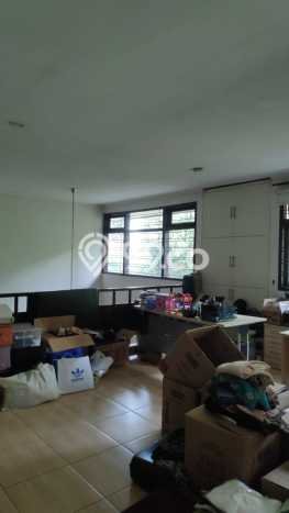 SEGERA MILIKI! Rumah area Cinere, Depok, Luas 353m2m² LB 350m2m² SEGERA MILIKI! Rumah area Cinere, Depok, Luas 353m2m² LB 350m2m²
