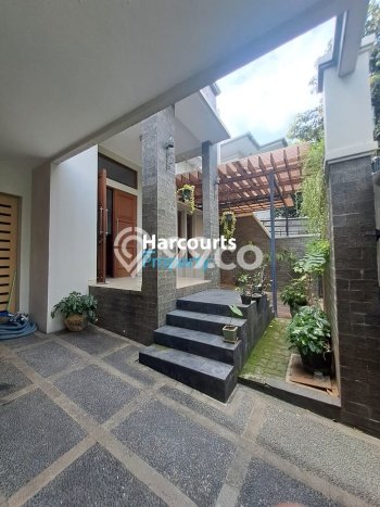 Hunian 4 Kamar Lengkap Disewakan di Kebayoran Baru Harga Kompetitif Hunian 4 Kamar Lengkap Disewakan di Kebayoran Baru Harga Kompetitif