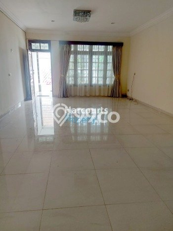 Rumah Cantik Siap Pakai Di Kebayoran Baru Luas 300m2 Lokasi Strategis Rumah Cantik Siap Pakai Di Kebayoran Baru Luas 300m2 Lokasi Strategis