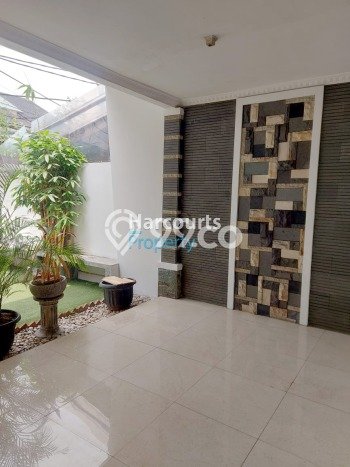 Rumah Cantik Siap Pakai Di Kebayoran Baru Luas 300m2 Lokasi Strategis Rumah Cantik Siap Pakai Di Kebayoran Baru Luas 300m2 Lokasi Strategis
