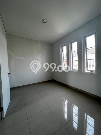 Dijual Hunian Rumah Terawat 3 KT di BSD City, Tangerang Dijual Hunian Rumah Terawat 3 KT di BSD City, Tangerang