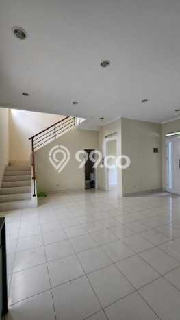 For Sale Hunian Rumah Terawat 4 Kamar di Gading Serpong, Tangerang For Sale Hunian Rumah Terawat 4 Kamar di Gading Serpong, Tangerang