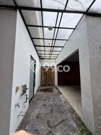 Disewakan! Rumah 3 Kamar Tidur &
2 Kamar Mandi di Gading Serpong, Tangerang Disewakan! Rumah 3 Kamar Tidur &
2 Kamar Mandi di Gading Serpong, Tangerang