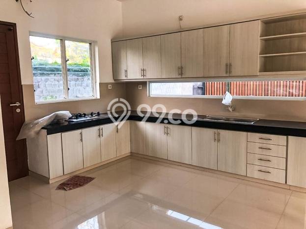Jual Rumah Luas Megah Dengan View Cantik di Kerobokan, Badung Jual Rumah Luas Megah Dengan View Cantik di Kerobokan, Badung