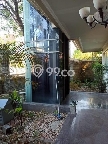 Rumah sewa siap pakai 11 Kamar Tidur di Dharma Husada, Surabaya Rumah sewa siap pakai 11 Kamar Tidur di Dharma Husada, Surabaya