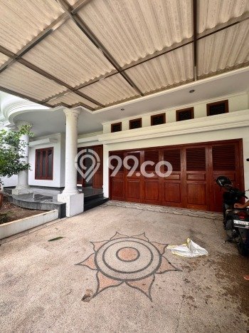 Disewakan Hunian Konsep Modern di Mulyorejo Surabaya dengan 7 Kamar Disewakan Hunian Konsep Modern di Mulyorejo Surabaya dengan 7 Kamar