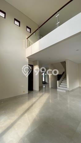 Dijual Rumah Premium dengan Fasilitas Sekitar Lengkap di Wiyung, Surabaya Dijual Rumah Premium dengan Fasilitas Sekitar Lengkap di Wiyung, Surabaya