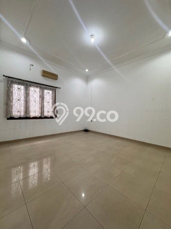 Disewakan Hunian Konsep Modern di Mulyorejo Surabaya dengan 7 Kamar Disewakan Hunian Konsep Modern di Mulyorejo Surabaya dengan 7 Kamar