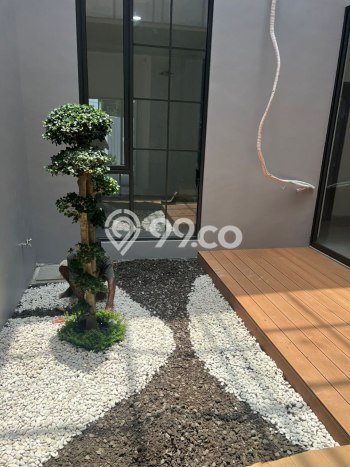 For Sale Rumah 4 Kamar Lokasi Strategis Bagus dan Strategis di Tambaksari For Sale Rumah 4 Kamar Lokasi Strategis Bagus dan Strategis di Tambaksari