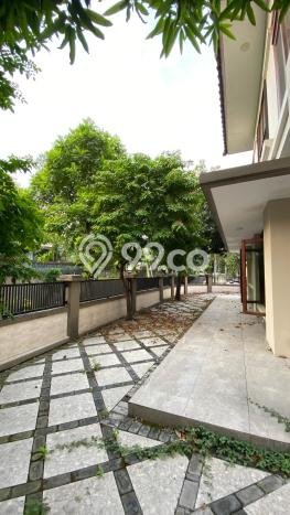 Dijual Rumah Premium dengan Fasilitas Sekitar Lengkap di Wiyung, Surabaya Dijual Rumah Premium dengan Fasilitas Sekitar Lengkap di Wiyung, Surabaya