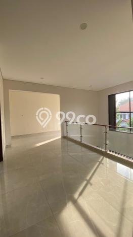 Dijual Rumah Premium dengan Fasilitas Sekitar Lengkap di Wiyung, Surabaya Dijual Rumah Premium dengan Fasilitas Sekitar Lengkap di Wiyung, Surabaya