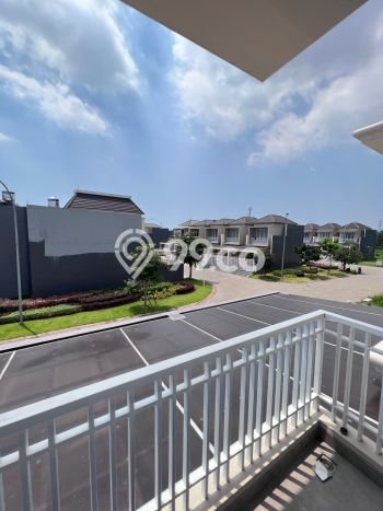 For Sale Rumah Mewah Exclusive di Sukolilo, Surabaya For Sale Rumah Mewah Exclusive di Sukolilo, Surabaya