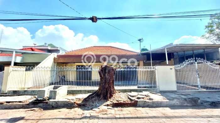 Rumah Elit Modern Siap Huni di Dharma Husada Surabaya Rumah Elit Modern Siap Huni di Dharma Husada Surabaya