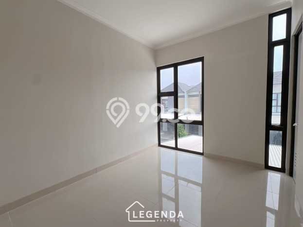 For Sale! Luxury House LT 160m2 Desain Elegan di Grand Wisata For Sale! Luxury House LT 160m2 Desain Elegan di Grand Wisata