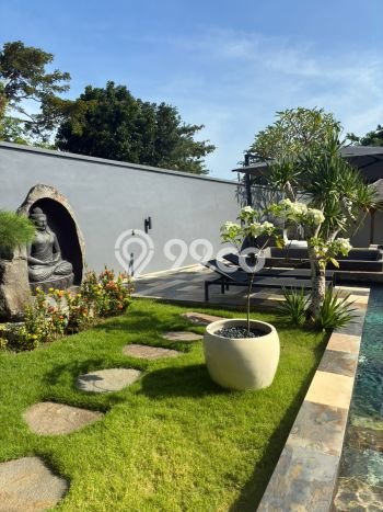 LOKASI STRATEGIS! Vila Kawasan , Luas 990m2m², Area Berkembang LOKASI STRATEGIS! Vila Kawasan , Luas 990m2m², Area Berkembang