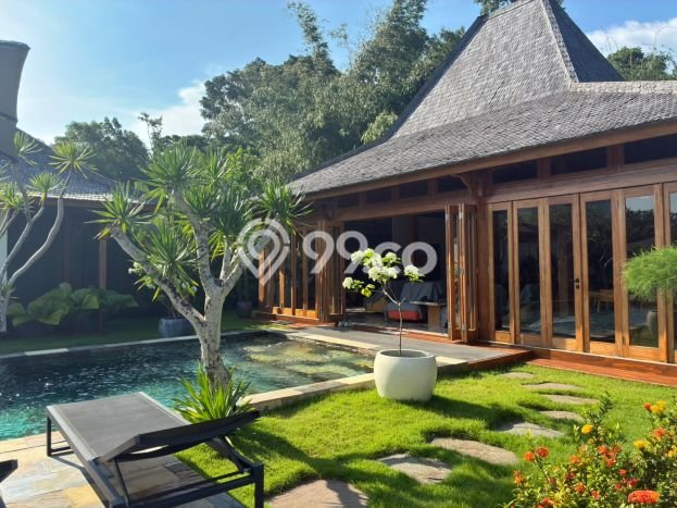 LOKASI STRATEGIS! Vila Kawasan , Luas 990m2m², Area Berkembang LOKASI STRATEGIS! Vila Kawasan , Luas 990m2m², Area Berkembang