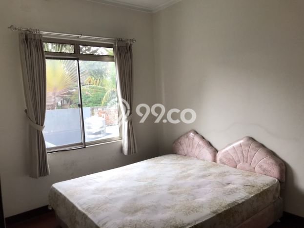 HOT DEAL! Rumah di Kota Baru Parahyangan, 4 KT, Area Strategis, LT 300m² LB 280m² HOT DEAL! Rumah di Kota Baru Parahyangan, 4 KT, Area Strategis, LT 300m² LB 280m²