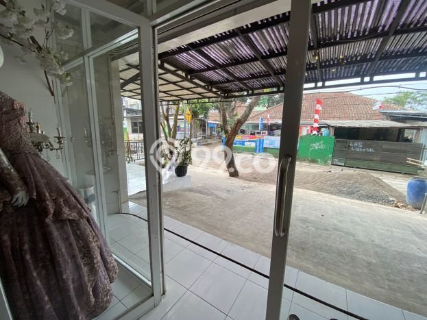 Rumah 5 Kamar Dekat dengan Akses Transportasi, Cimahi - Lokasi Strategis Rumah 5 Kamar Dekat dengan Akses Transportasi, Cimahi - Lokasi Strategis