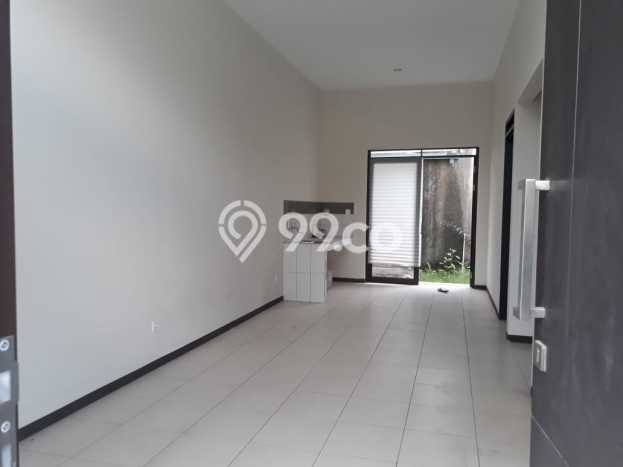EXCLUSIVE OFFER! Rumah di Kota Baru Parahyangan, 2 KT, Lingkungan Elite, LT 90m² Bangunan 50m² EXCLUSIVE OFFER! Rumah di Kota Baru Parahyangan, 2 KT, Lingkungan Elite, LT 90m² Bangunan 50m²