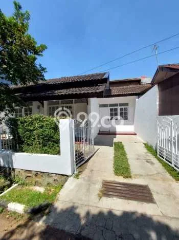 Disewakan Cepat Rumah Kondisi Baik di Kawasan Arcamanik, Bandung Disewakan Cepat Rumah Kondisi Baik di Kawasan Arcamanik, Bandung