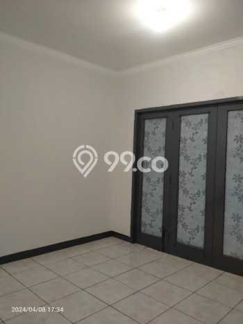 Jarang Ada! Rumah Sewa 3 Kamar Nyaman Siap Huni Kota Baru Parahyangan Jarang Ada! Rumah Sewa 3 Kamar Nyaman Siap Huni Kota Baru Parahyangan