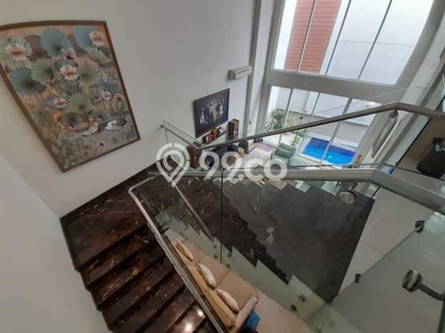 Rumah Mewah LB 343m2 Siap Huni Desain Elegan di Pondok Indah, Jakarta Selatan Rumah Mewah LB 343m2 Siap Huni Desain Elegan di Pondok Indah, Jakarta Selatan