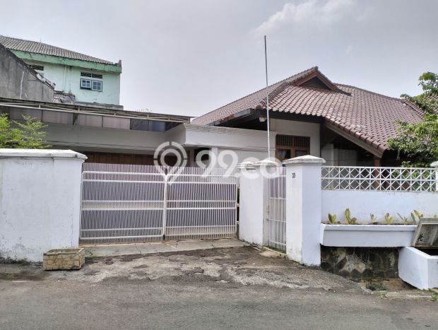 Jual Rumah Luas Megah Dengan View Cantik di Rawamangun, Jakarta Timur Jual Rumah Luas Megah Dengan View Cantik di Rawamangun, Jakarta Timur