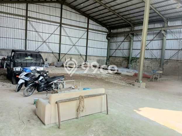 Gudang disewakan di Cibitung Bekasi dengan luas bangunan 900m2 Gudang disewakan di Cibitung Bekasi dengan luas bangunan 900m2
