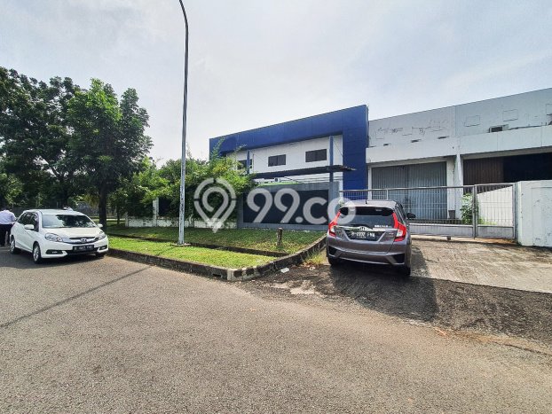 Jual Pabrik Kawasan Lippo Cikarang, Luas 1000m2m², Kawasan Komersial, Jalur Strategis Jual Pabrik Kawasan Lippo Cikarang, Luas 1000m2m², Kawasan Komersial, Jalur Strategis