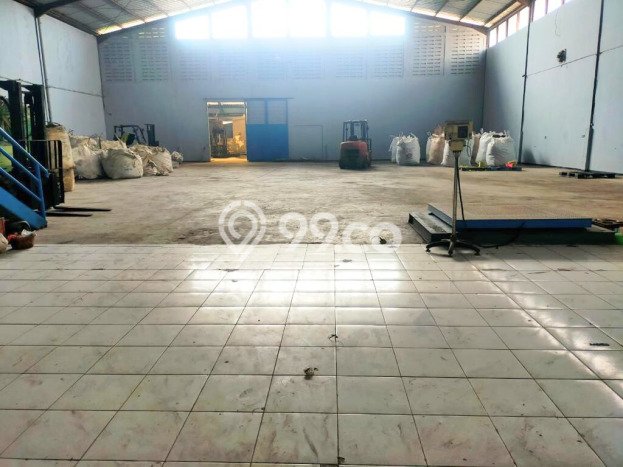Gudang Premium Kawasan , Luas 1200m2m², Area Bisnis Gudang Premium Kawasan , Luas 1200m2m², Area Bisnis