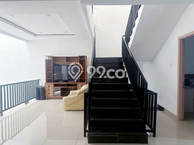 Lokasi terbaik! Rumah siap huni disewakan di Lippo Cikarang LB 350m2 Lokasi terbaik! Rumah siap huni disewakan di Lippo Cikarang LB 350m2