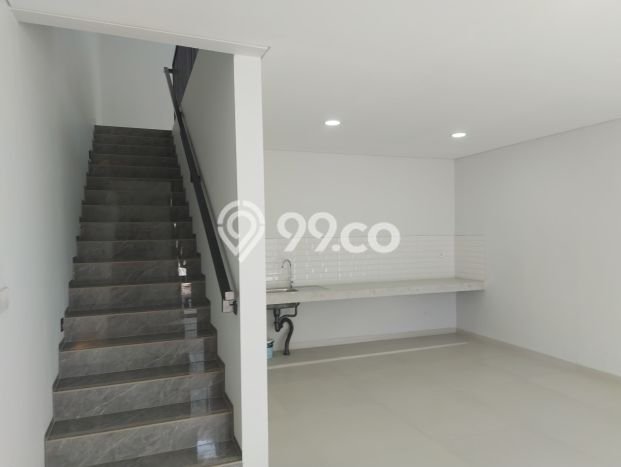 Jual Rumah Luas Megah Dengan View Eksklusif di Setiabudi, Bandung Jual Rumah Luas Megah Dengan View Eksklusif di Setiabudi, Bandung