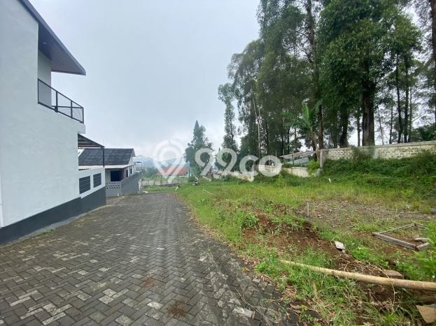 Tanah di Cisarua, Bandung Barat Luas 77m2 Dijual Segera Tanah di Cisarua, Bandung Barat Luas 77m2 Dijual Segera