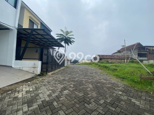 Tanah di Cisarua, Bandung Barat Luas 77m2 Dijual Segera Tanah di Cisarua, Bandung Barat Luas 77m2 Dijual Segera