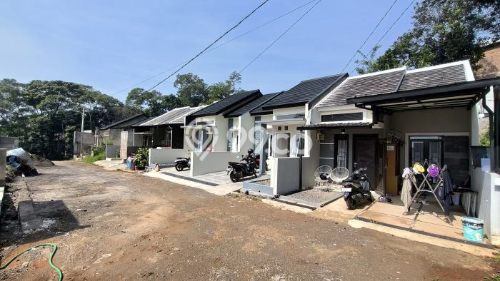 Rumah Sederhana Dijual di Cileunyi 2 Kamar dengan Luas Tanah 65m2 Rumah Sederhana Dijual di Cileunyi 2 Kamar dengan Luas Tanah 65m2