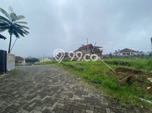 Tanah di Cisarua, Bandung Barat Luas 77m2 Dijual Segera Tanah di Cisarua, Bandung Barat Luas 77m2 Dijual Segera